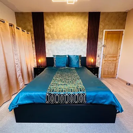 Jabeen's House Bedroom 1 Homestay Bezons